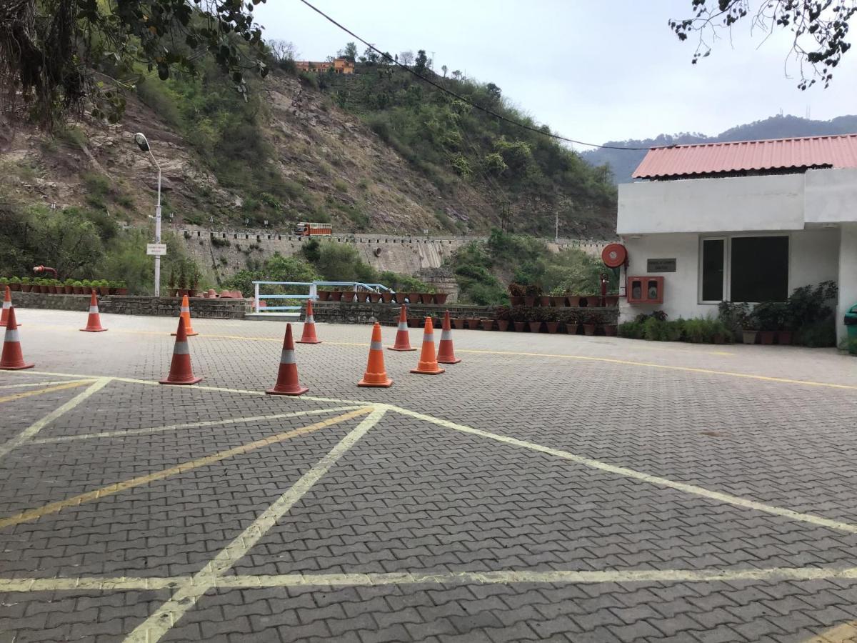 Timber Trail Base Resort - At The Foothills Of Adventure Parwanoo 外观 照片