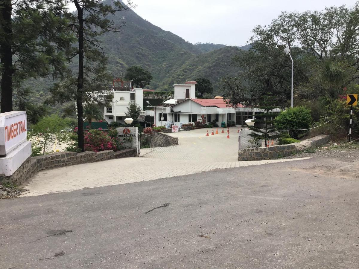 Timber Trail Base Resort - At The Foothills Of Adventure Parwanoo 外观 照片
