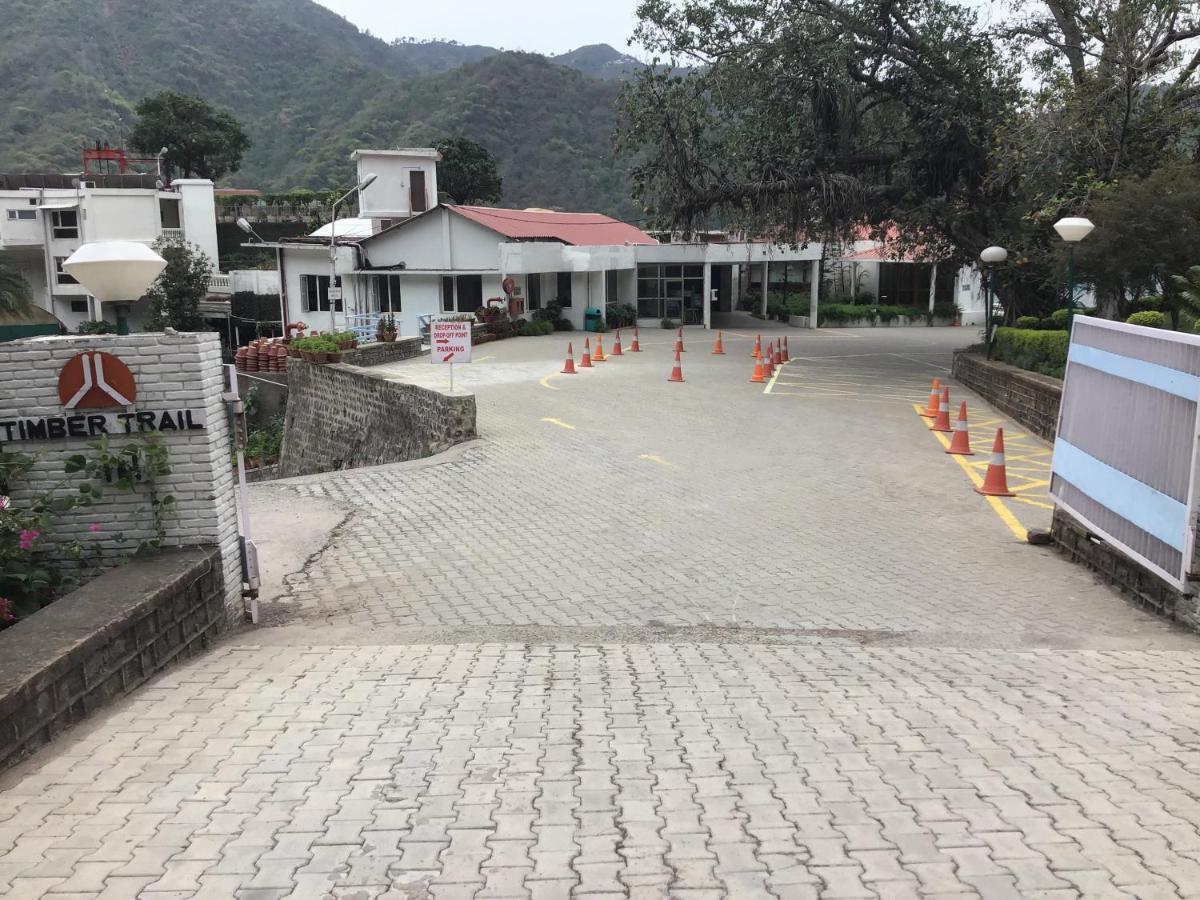 Timber Trail Base Resort - At The Foothills Of Adventure Parwanoo 外观 照片
