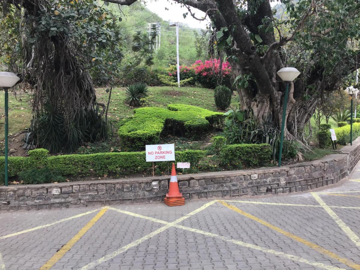 Timber Trail Base Resort - At The Foothills Of Adventure Parwanoo 外观 照片